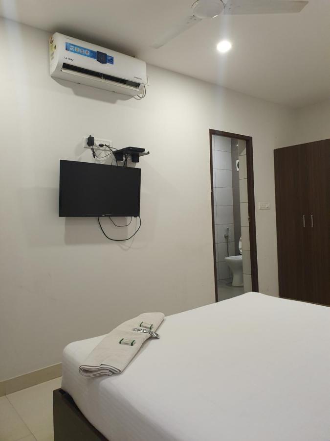 OYO BLR2467 Urban Inn Bengaluru Kültér fotó