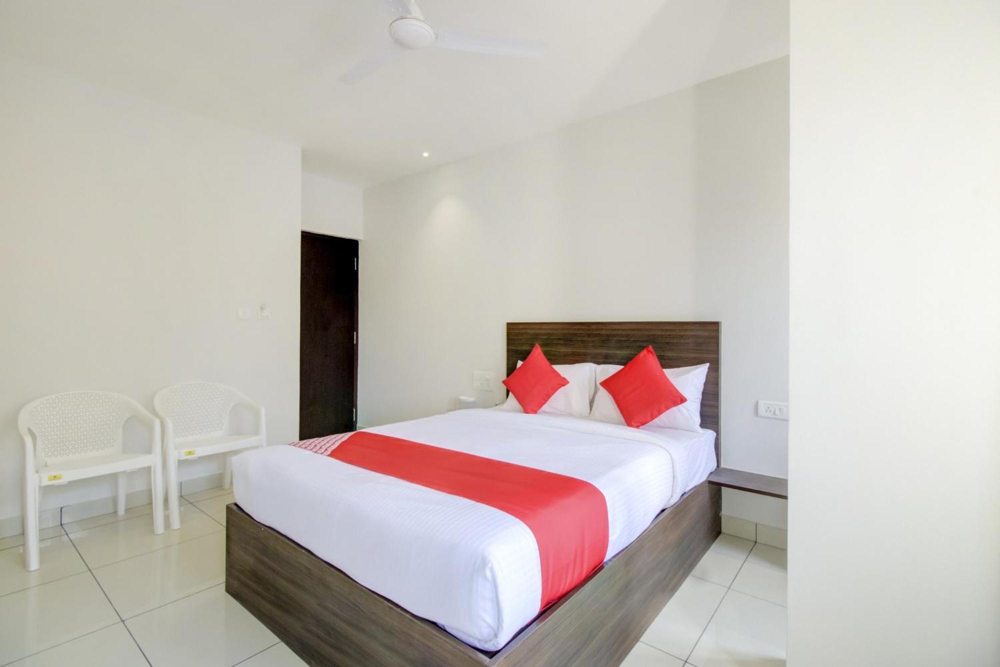OYO BLR2467 Urban Inn Bengaluru Kültér fotó