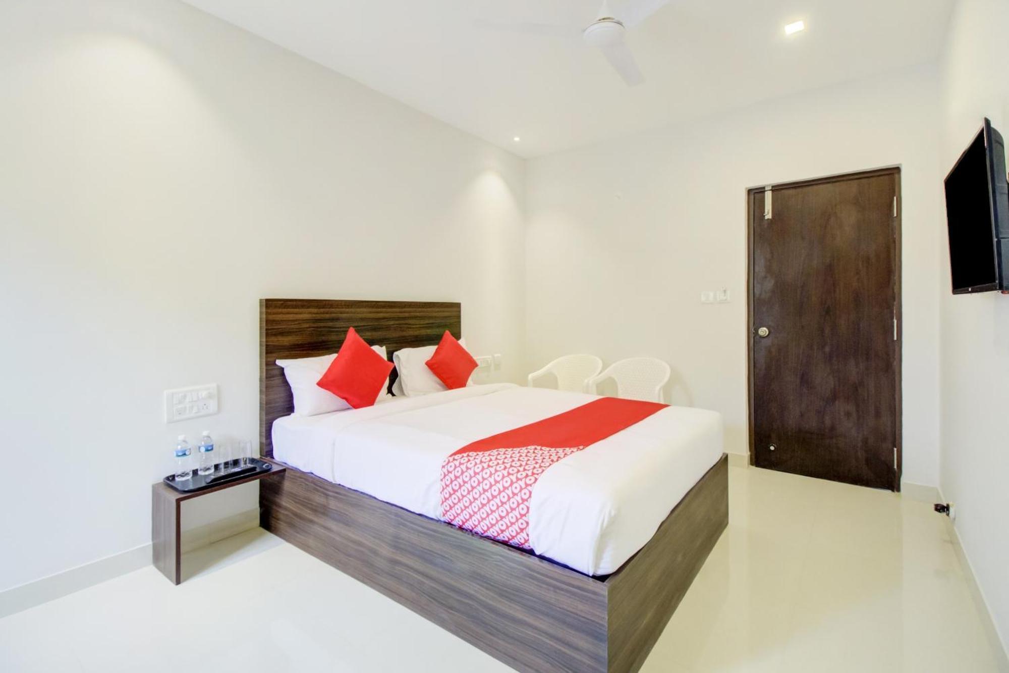OYO BLR2467 Urban Inn Bengaluru Kültér fotó