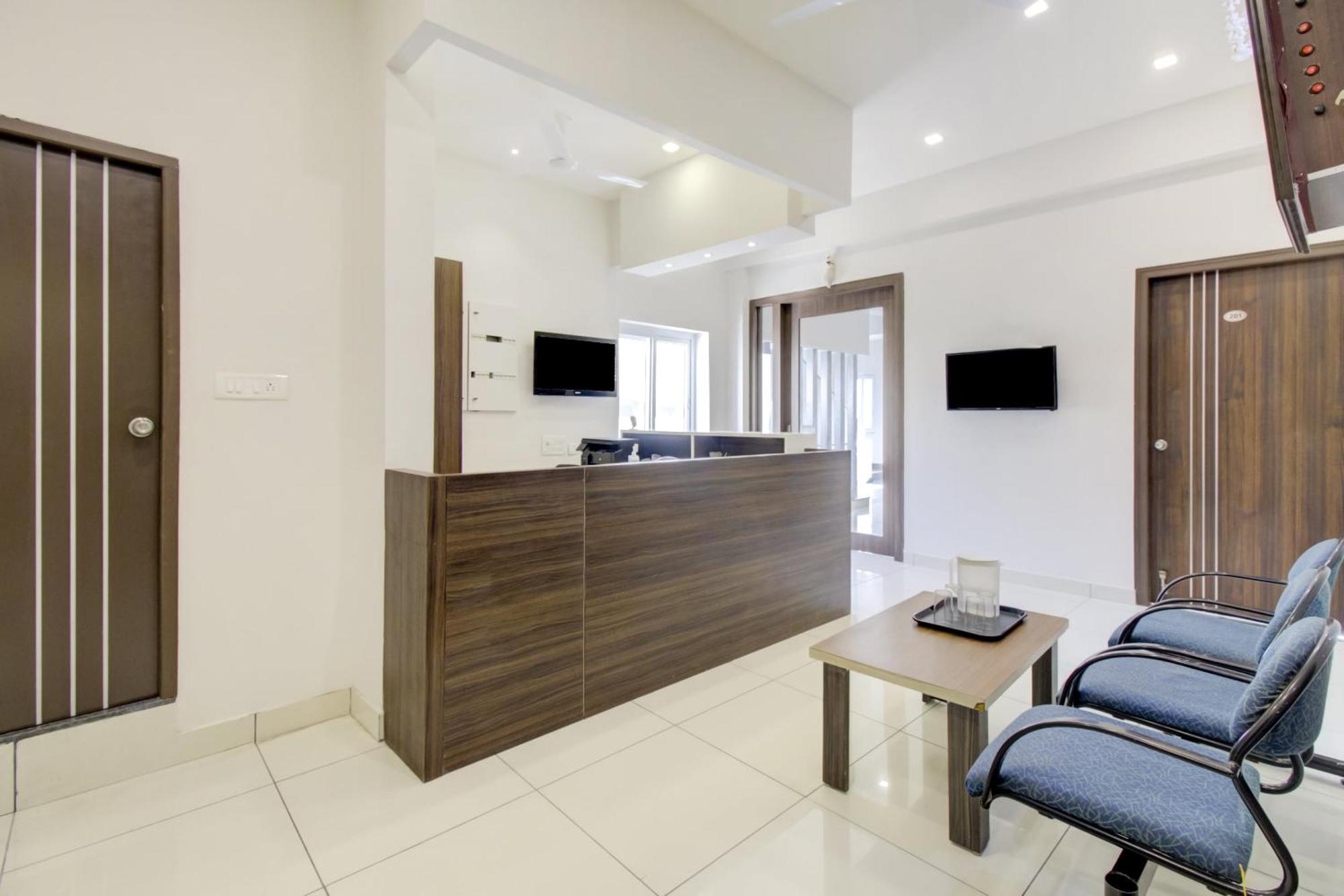 OYO BLR2467 Urban Inn Bengaluru Kültér fotó