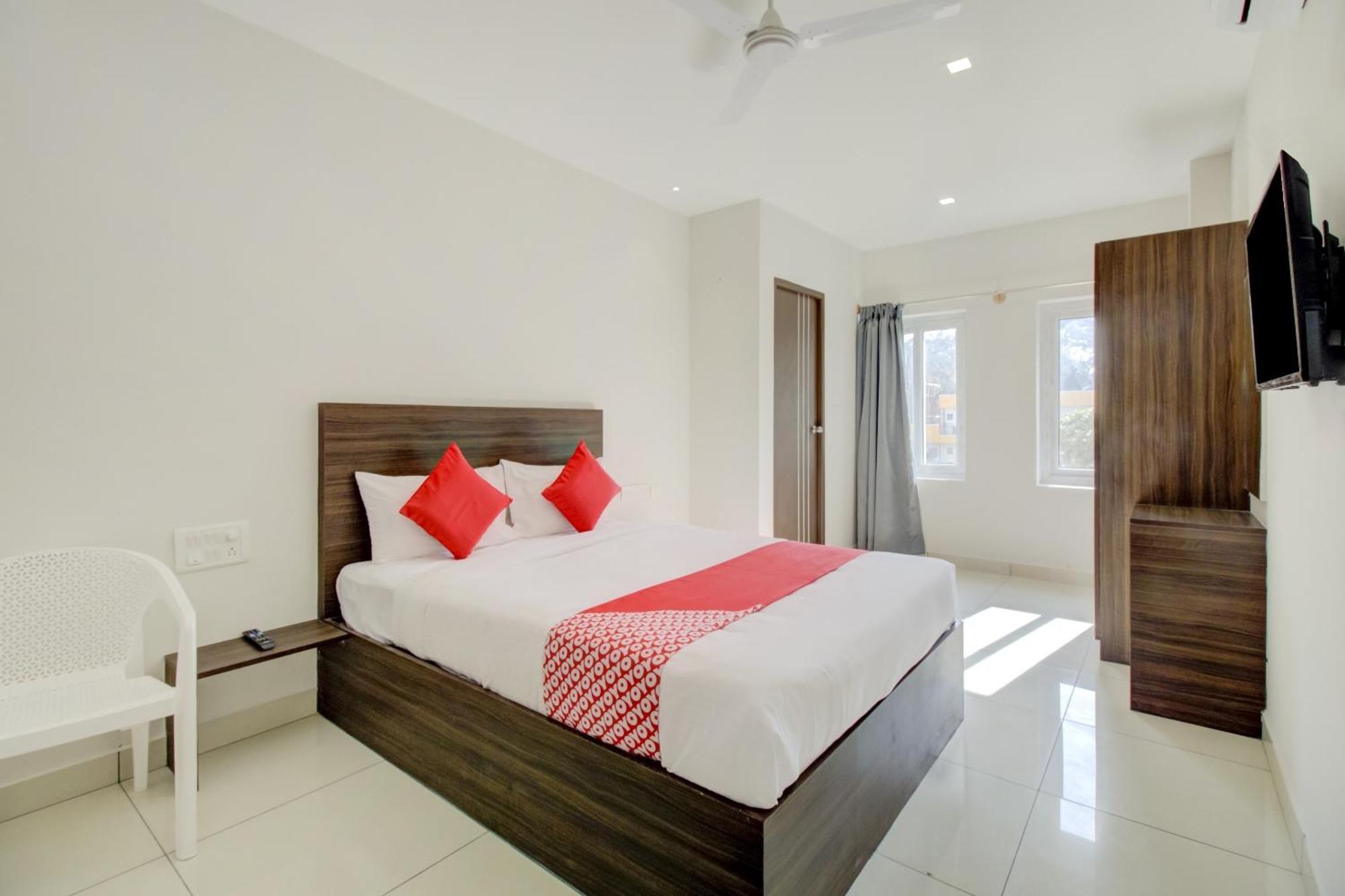 OYO BLR2467 Urban Inn Bengaluru Kültér fotó